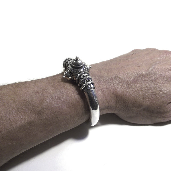 Bracciale etnico DHAVAL in argento rigido | Gioielli etnici Il mondo di Wit