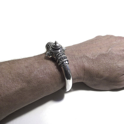 Bracciale etnico DHAVAL in argento rigido | Gioielli etnici Il mondo di Wit