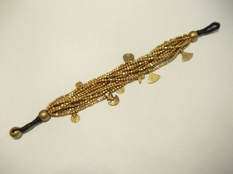 Bracciale etnico Naga in ottone pendenti – immagine4