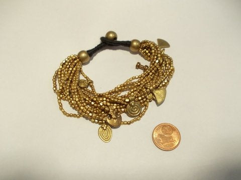 Bracciale etnico Naga in ottone pendenti – immagine3