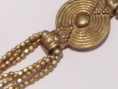 Bracciale etnico Naga in ottone – immagine3