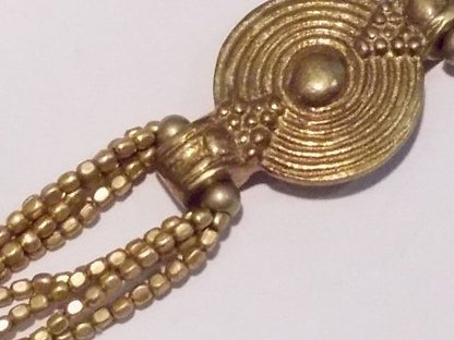 Bracciale etnico Naga in ottone – immagine3