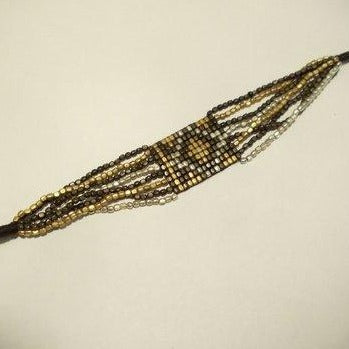 Bracciale etnico Naga in ottone – immagine1
