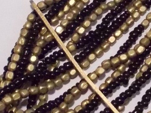 Bracciale etnico Naga in ottone – immagine2