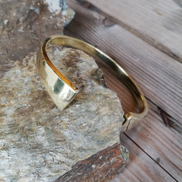 Bracciale NIPPU in ottone Bracciale artigianale | BRACCIALE rigido