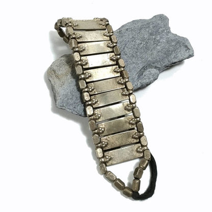 Bracciale etnico Naga in ottone tribale | GIOiEILLI ETNICI | Uomo donna