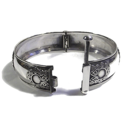 Bracciale etnico NANKU in argento rigido | Gioielli etnici Il mondo di Wit
