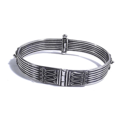 Bracciale etnico HAVYA in argento rigido | Gioielli etnici Il mondo di Wit