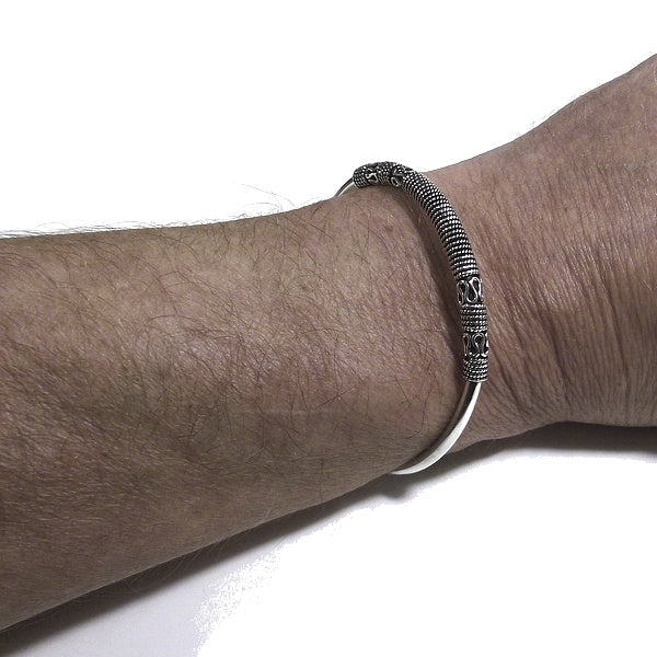 Bracciale etnico BAYU in argento da UOMO o DONNA - rigido | Gioielli da Uomo