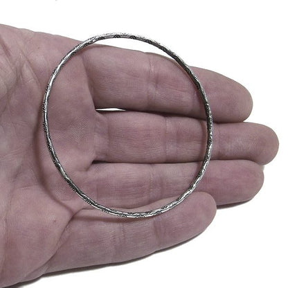 Bracciale etnico EFFI a cerchio in argento - rigido | Gioielli etnici ilmodndodiwit.com