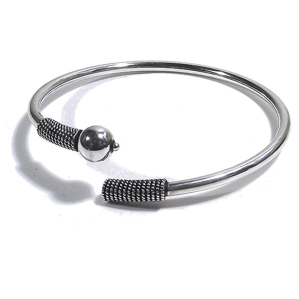 Bracciale etnico DEWI in argento da UOMO o DONNA - rigido | Gioielli da Uomo