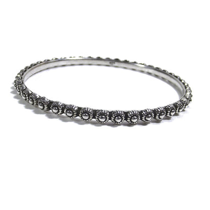 Bracciale etnico FLOR a cerchio in argento - rigido | Gioielli etnici ilmodndodiwit.com