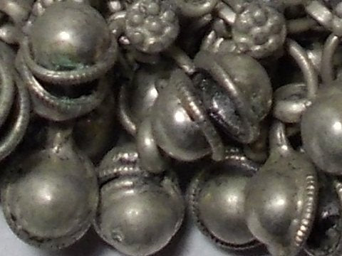 Cavigliera ETNICO /antico argento – dettaglio
