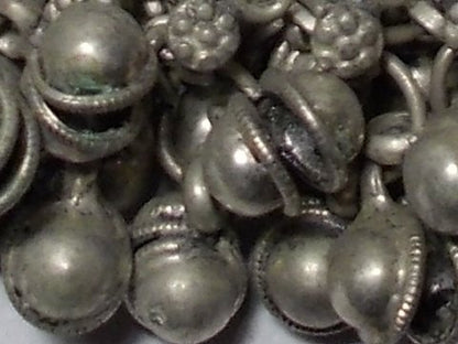 Cavigliera ETNICO /antico argento – dettaglio