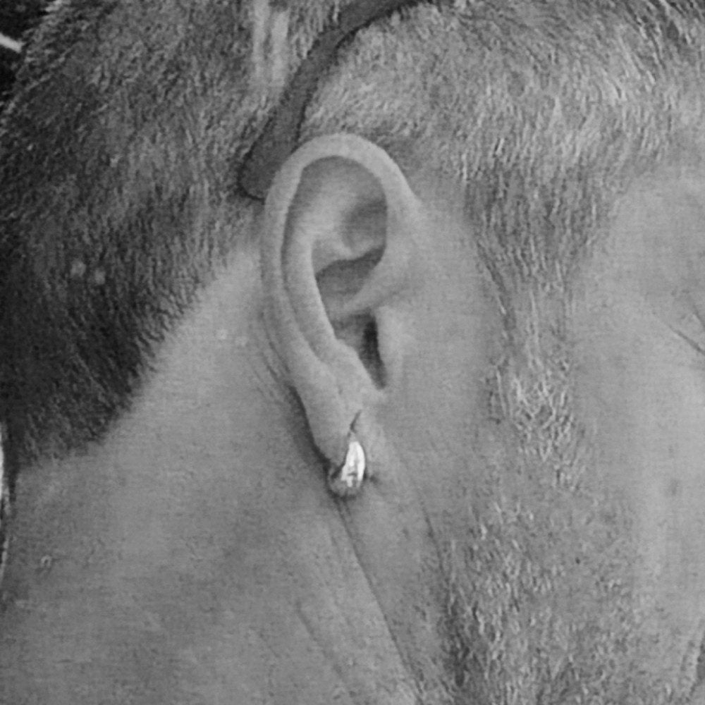 ORECCHINI cerchio argento DHANIA - uomo e donna piccolo – dettaglio