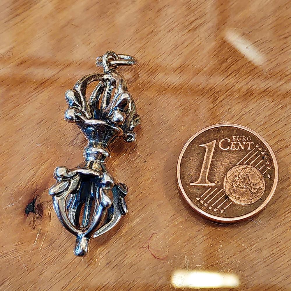 ciondolo dorje in argento