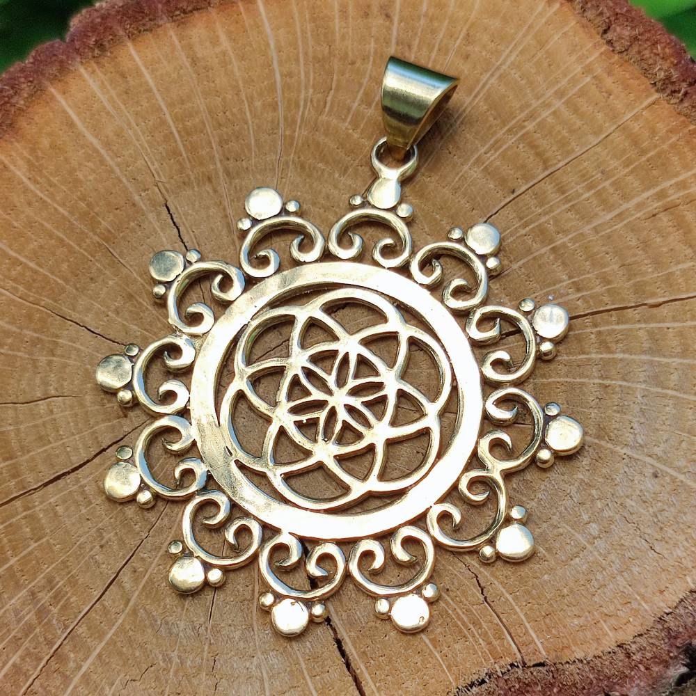 Ciondolo etnico in ottone Fiore della vita