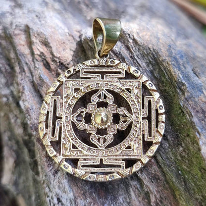 Ciondolo in ottone Mandala con Dorje