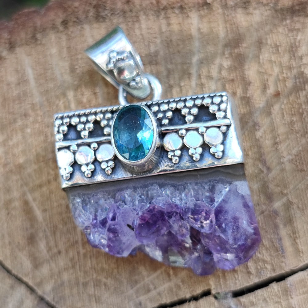 Ciondolo ABHINANDAN con pietra AMETISTA e TOPAZIO in argento 925 Ciondolo artigianale