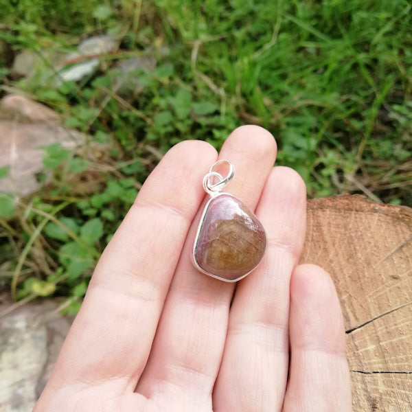 Ciondolo RUDRANI con RADICE DI RUBINO in argento 925 Ciondolo artigianale