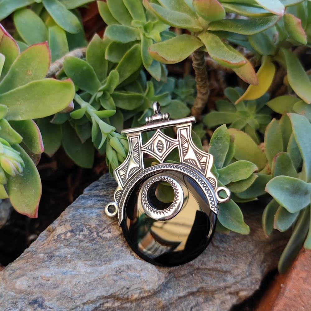 Ciondolo AHEL con pietra ONICE NERO in argento 925 Ciondolo artigianale TUAREG