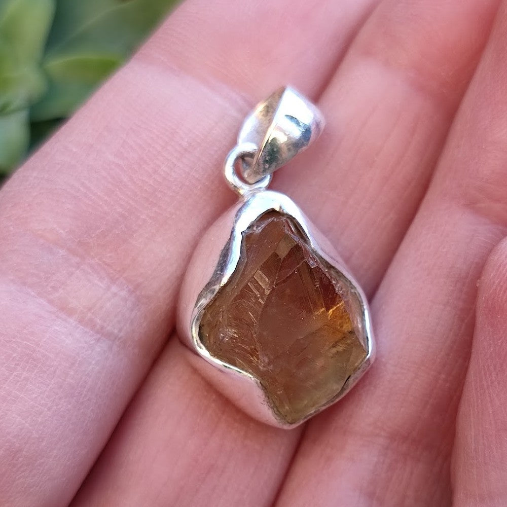 Ciondolo ABHIJAT con pietra QUARZO CITRINO in argento 925 Ciondolo artigianale
