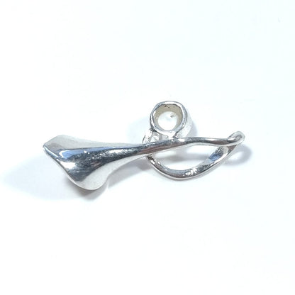 CIONDOLO FORMA CALLA in argento 925 - Perla