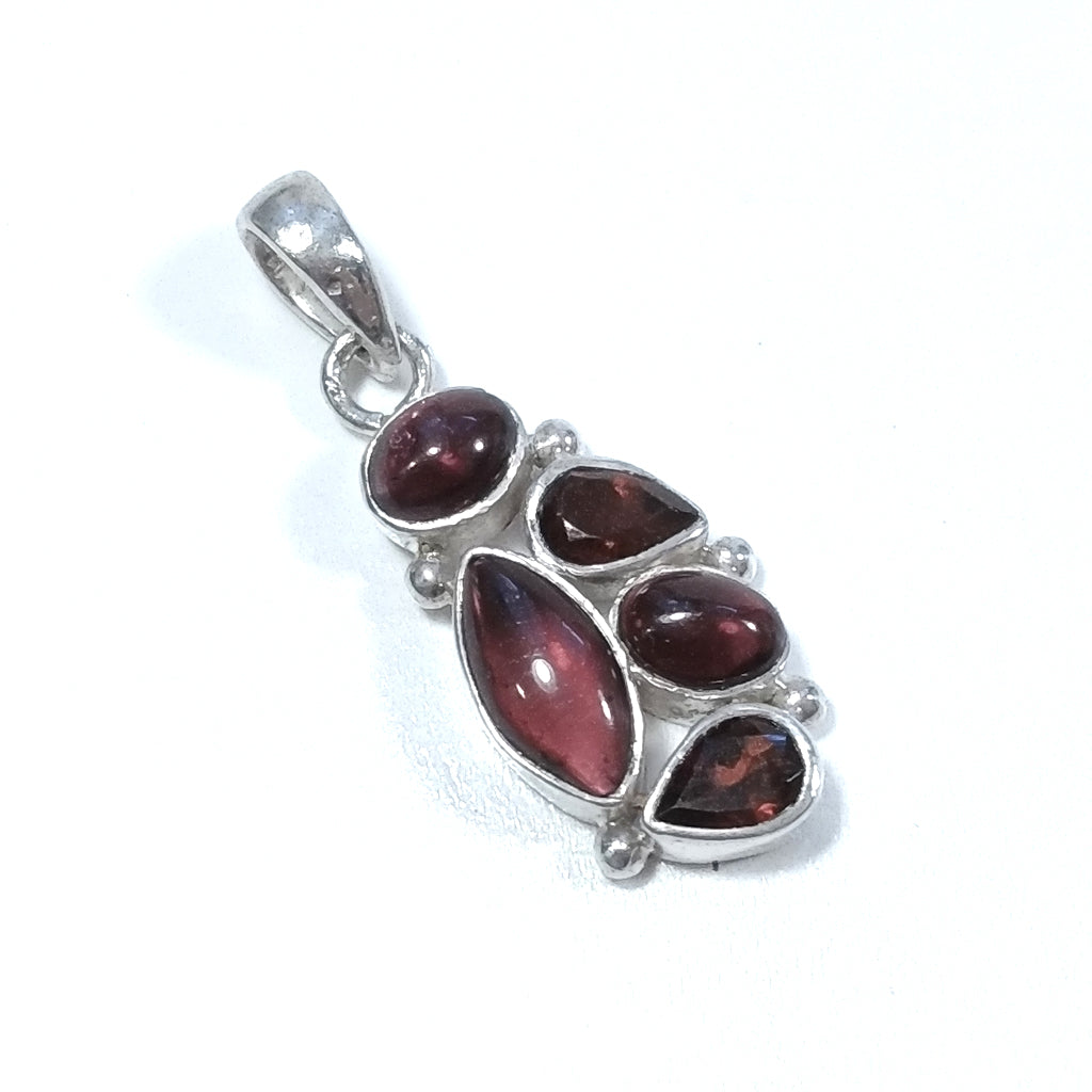 Ciondolo artigianale in argento 925 con Ciondolo con pietra Granato | GIOIELLI IN ARGENTO