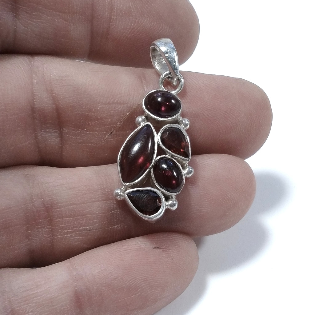 Ciondolo artigianale in argento 925 con Ciondolo con pietra Granato | GIOIELLI IN ARGENTO