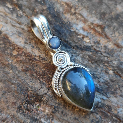 Ciondolo BINDUSAR con pietra LABRADORITE in argento 925 Ciondolo artigianale