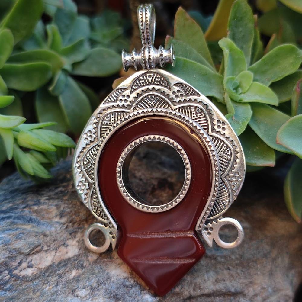 Ciondolo DASSIN con pietra CORNIOLA in argento 925 Ciondolo artigianale TUAREG