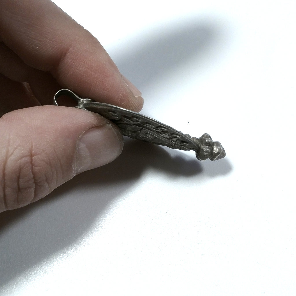Ciondolo ETNICO in argento antico con NAGA | GIOIELLI ETNICI