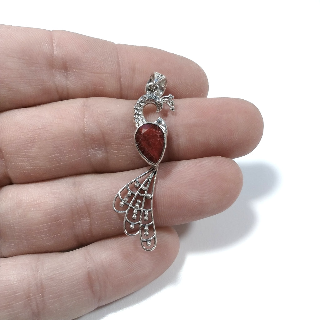 CIONDOLO PIETRA | in argento 925 con Radice di Rubino | PAVONE