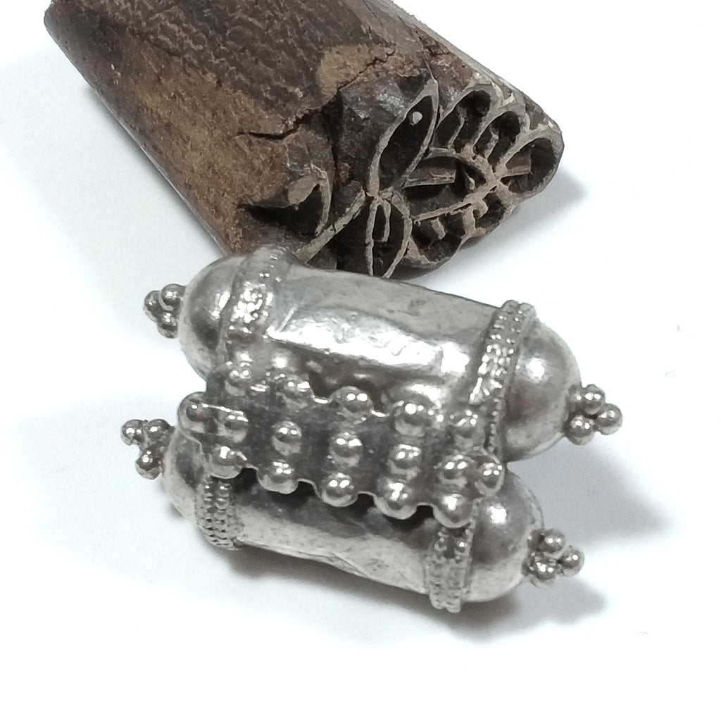 Ciondolo ETNICO in argento antico con PORTA PREGHIERE | GIOIELLI ETNICI