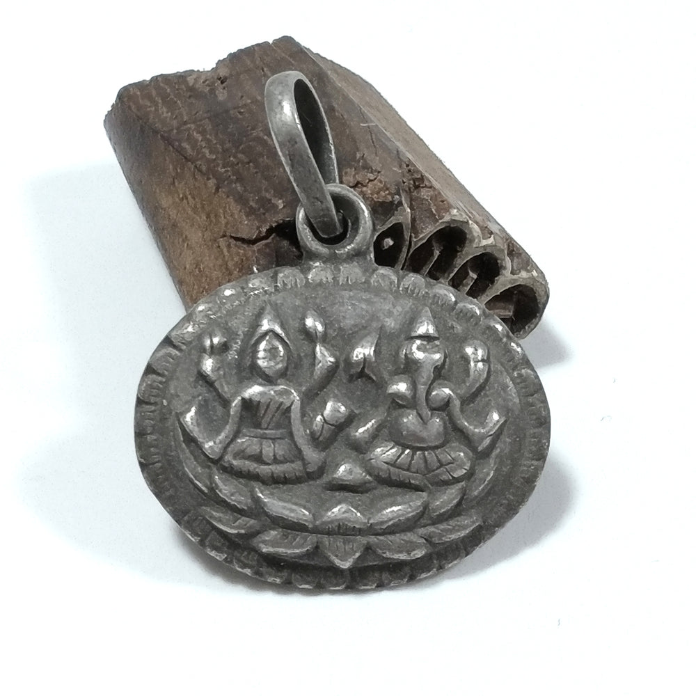 Ciondolo ETNICO in argento antico con SHIVA | GANESH | GIOIELLI ETNICI