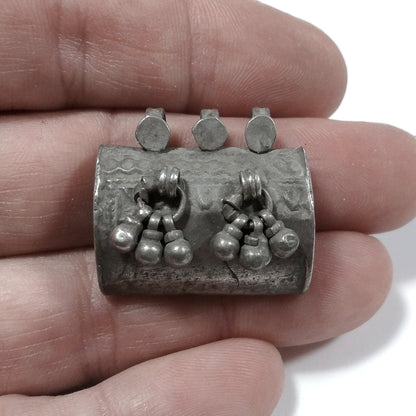 Ciondolo etnico in argento antico con PORTA PREGHIERE - NIZA