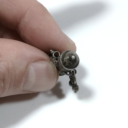Ciondolo ETNICO in argento antico con PORTA PREGHIERE | GIOIELLI ETNICI – immagine2