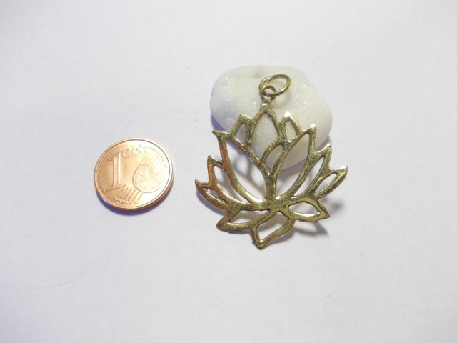 freeitalianjewels - Collana/ Ciondolo FIORE di LOTO in ottone argentato - ilmondodiwit - Collana