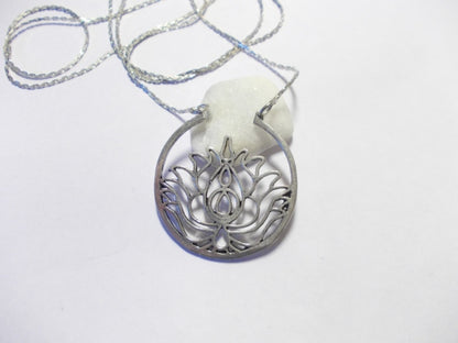 Collana/ Ciondolo FIORE di LOTO in ottone argentato