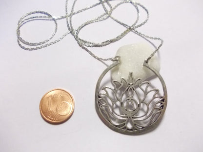 Collana/ Ciondolo FIORE di LOTO in ottone argentato - BHABUA – immagine3