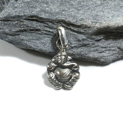 Ciondolo etnico in argento 925 con GANESH - SINDRI