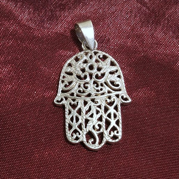 Ciondolo mano di Fatima in argento 925 - BASNA