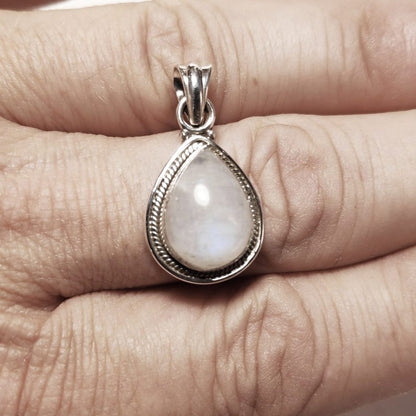 CIONDOLO pietra di luna - argento 925 goccia