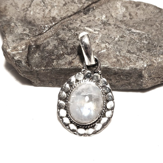 CIONDOLO pietra di luna - argento 925 ovale