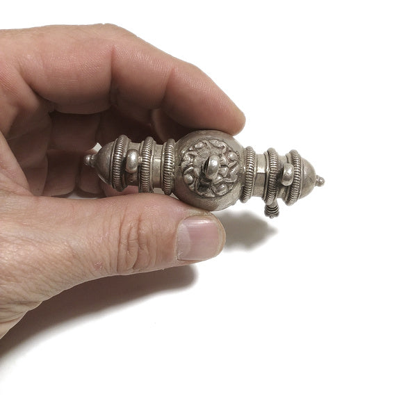 Ciondolo etnico in argento con porta preghiere - SARIFABAD
