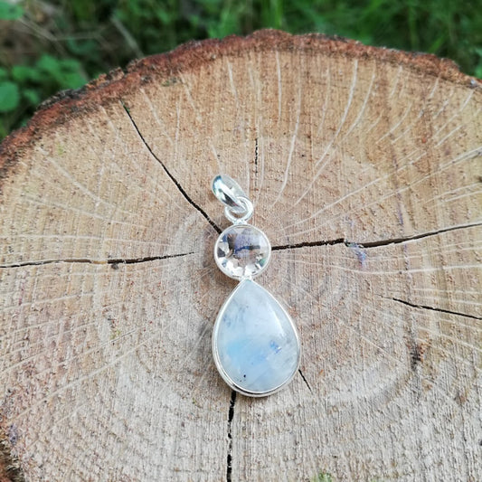 Ciondolo TEJASWINI con pietra PIERA DI LUNA in argento 925 Ciondolo artigianale