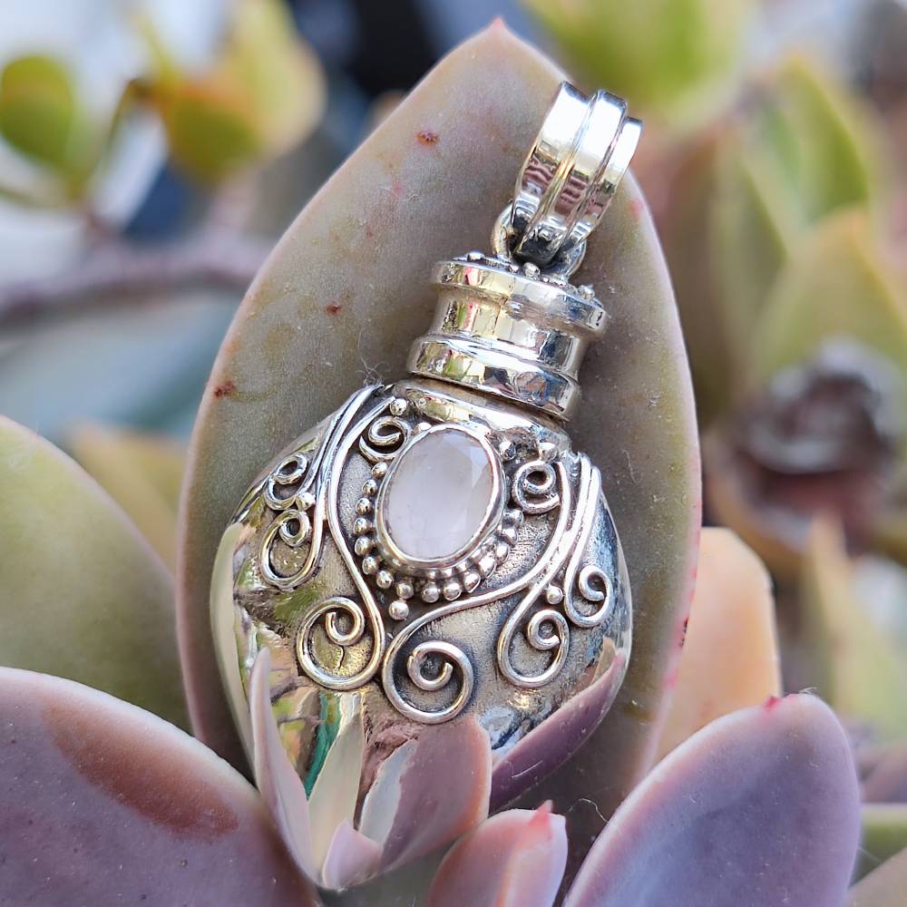 Ciondolo porta profumo in argento - ASIA