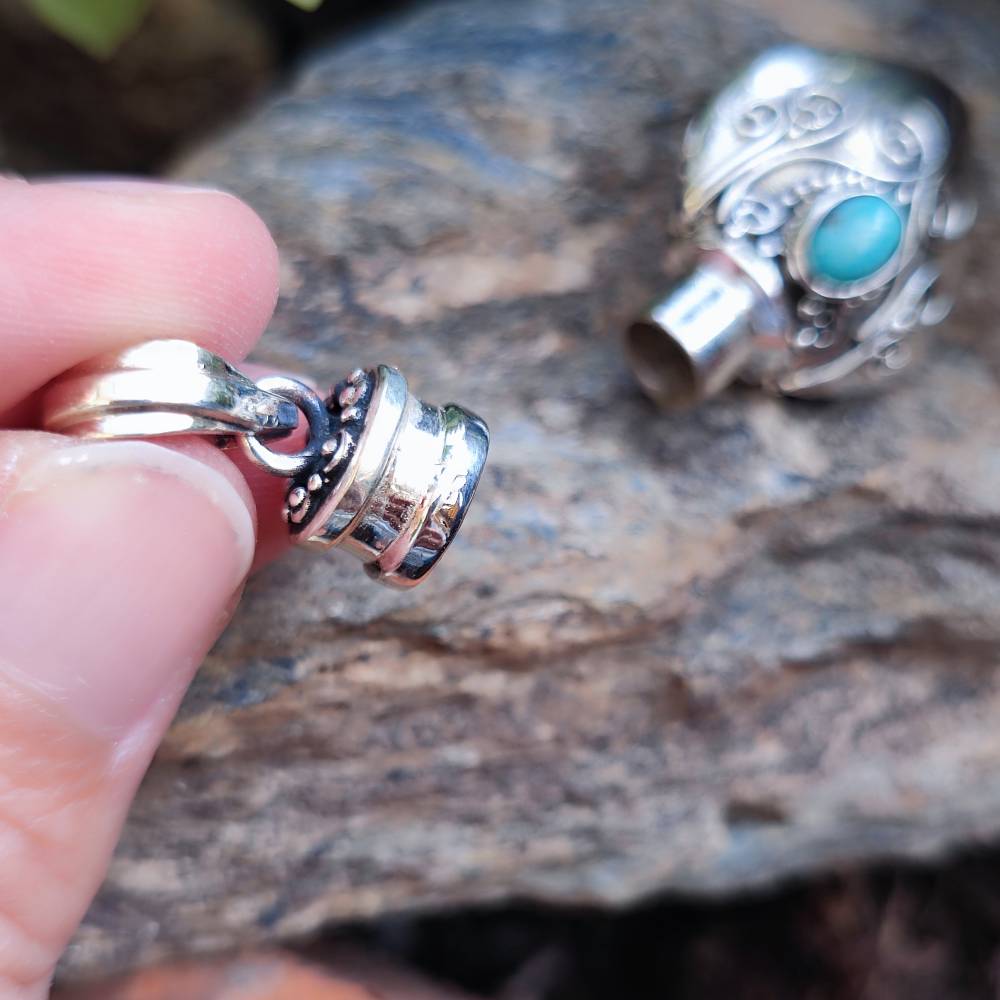 Ciondolo porta profumo in argento - ASIA