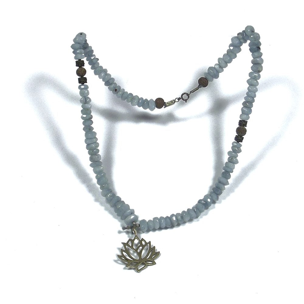 GIOIELLI etnici | COLLANA con acquamarina taglio rosetta e FIORE di LOTO – immagine5