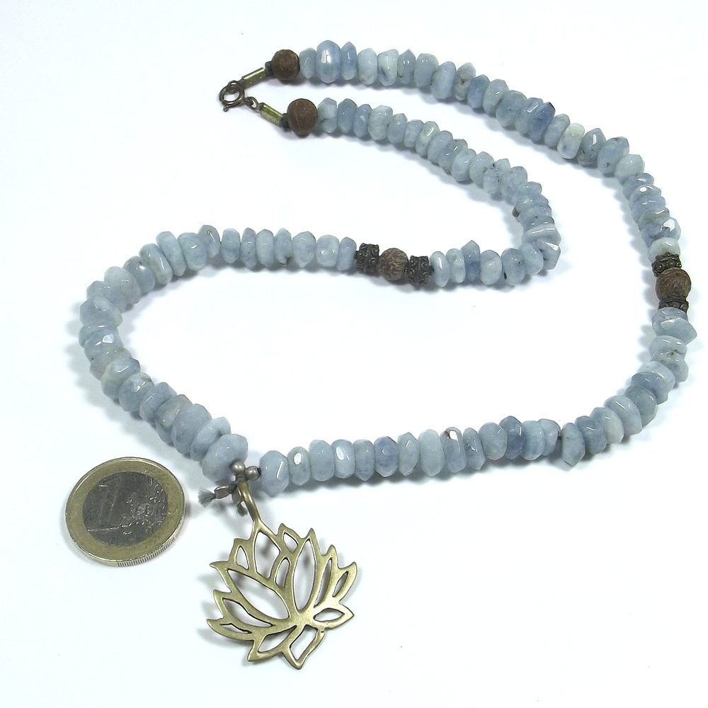 GIOIELLI etnici | COLLANA con acquamarina taglio rosetta e FIORE di LOTO – immagine6